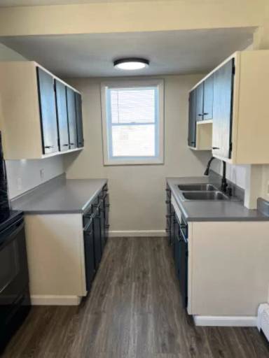 Main picture of 22 Pullen Ave
