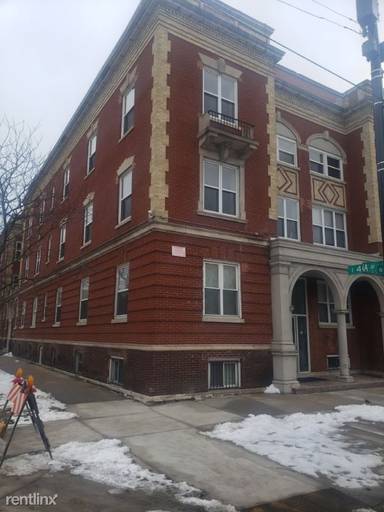 Main picture of 4601 S Indiana Ave