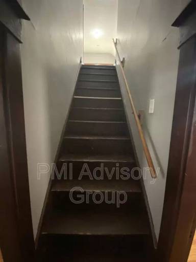 Main picture of 710 SW Jewell Ave