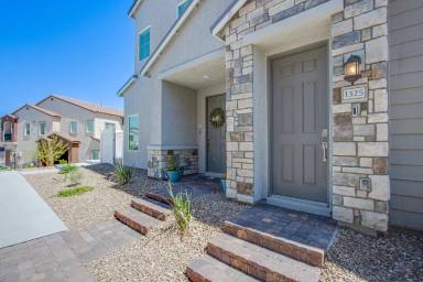 Main picture of 226 Callen Falls Ave