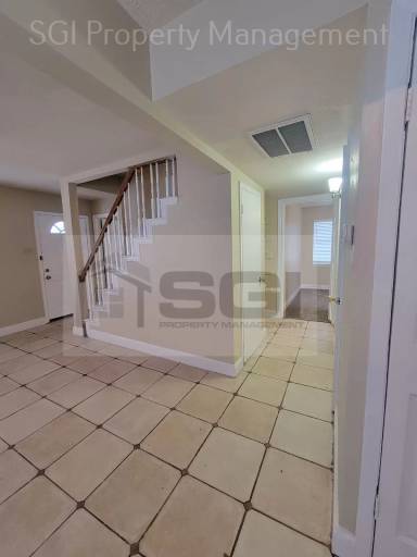 Main picture of 13008 Horseshoe Trl