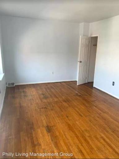 Main picture of 955 N 6th St
