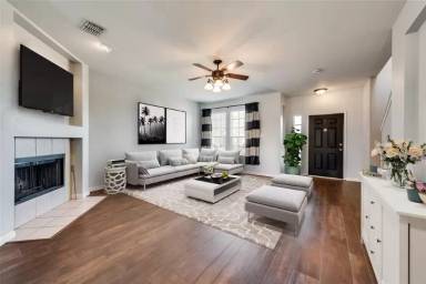 Main picture of 1909 Bradford Pear Sq