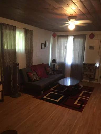 Main picture of 218 S Roosevelt St