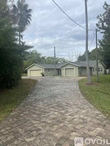 Main picture of 1777 Wentwood Ave