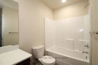 Main picture of 306 Lowes Blvd