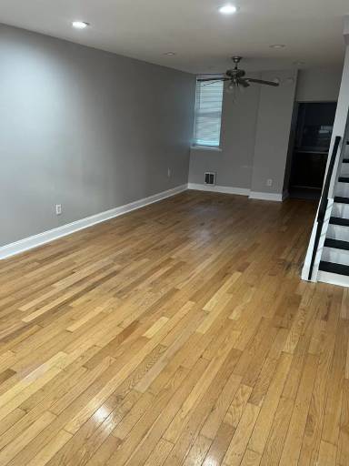 Main picture of 2828 N Taylor St