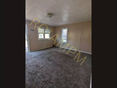 Main picture of 216 12th Ave N