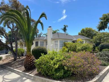 Main picture of 1715 Nipomo St