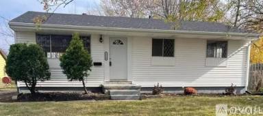 Main picture of 1119 S Central Ave