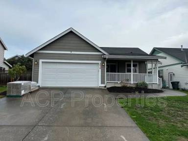 Main picture of 3010 Pacific St