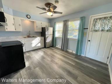 Main picture of 615 N Moreland Blvd