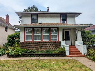 Main picture of 1946 Pierce St NE