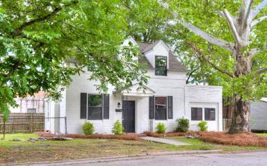 Main picture of 1210 Murphy St