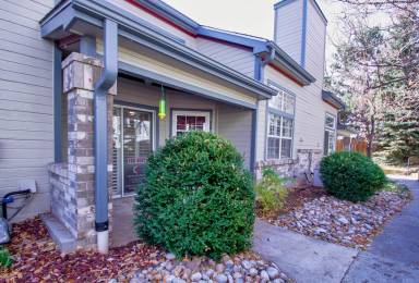 Main picture of 4301 S Pierce St