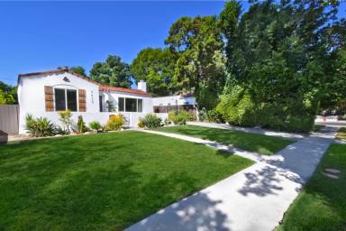 Main picture of 5653 Beck Ave