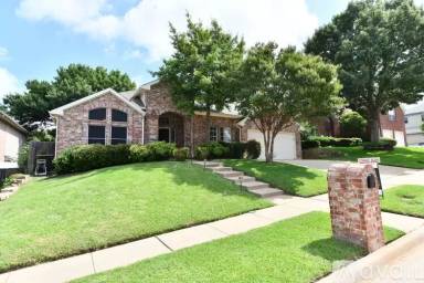 Main picture of 2505 Spring Hill Ln