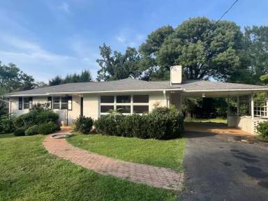 Main picture of 1707 King Mountain Rd