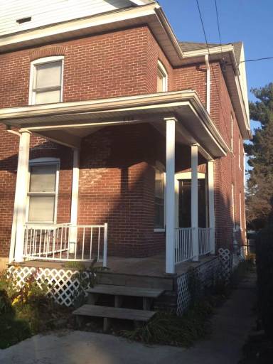 Main picture of 334 S 4th St