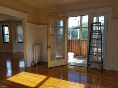Main picture of 225 Chestnut Hill Ave