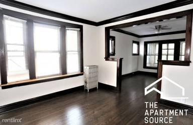 Main picture of 3825 N Drake Ave