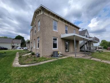Main picture of 805 Main St