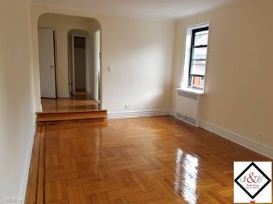 Main picture of 2962 Decatur Ave