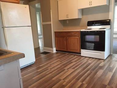 Main picture of 806 S Galena Ave