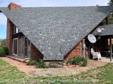 Main picture of 301 Johnson Ave