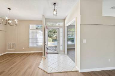 Main picture of 2819 Tidewater St