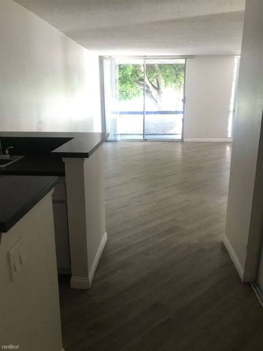 Main picture of 4664 W 3rd St