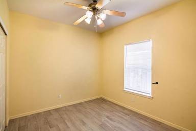 Main picture of 3150 N Yarbrough Dr