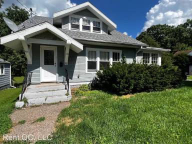 Main picture of 933 45th St