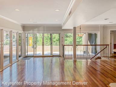 Main picture of 200 Clayton St