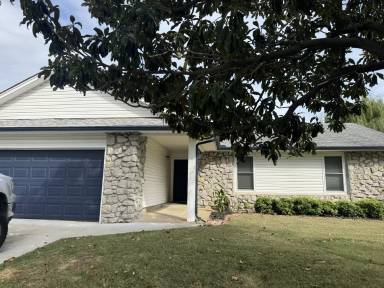 Main picture of 1209 N Ironwood Pl