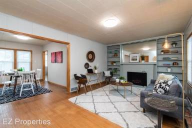 Main picture of 1212 Lincoln Way