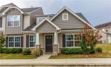 Main picture of 610 Cairn Cir