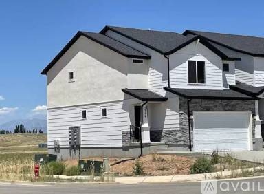 Main picture of 1256 W Hidden Spring Dr