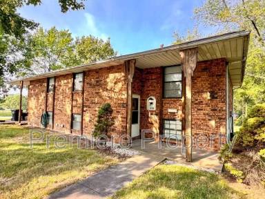 Main picture of 1938 S Willow Ave