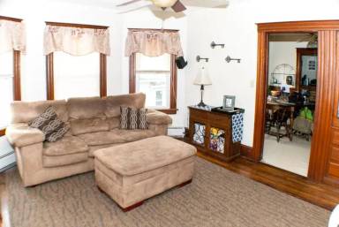 Main picture of 344 Chestnut St