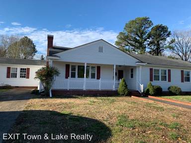 Main picture of 214 Windsor St