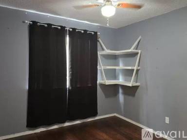 Main picture of 10706 Lake Path Dr