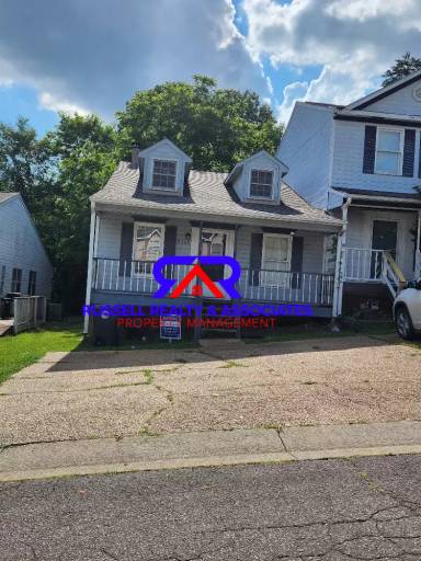 Main picture of 9670 Williamsburg Dr