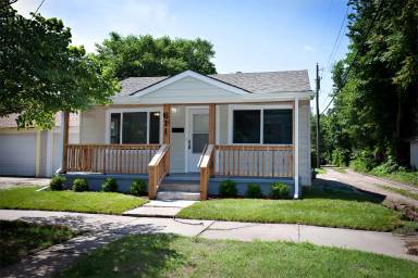 Main picture of 611 W 10th St N