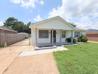 Main picture of 4767 Bradford Dr