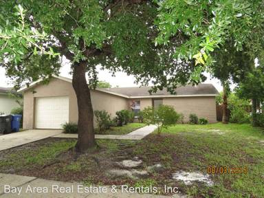 Main picture of 1106 Pine Ridge Cir W