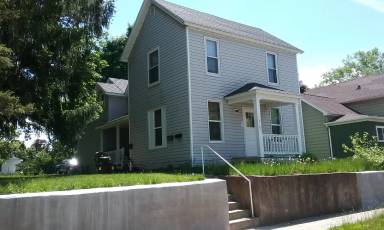 Main picture of 919 Water St