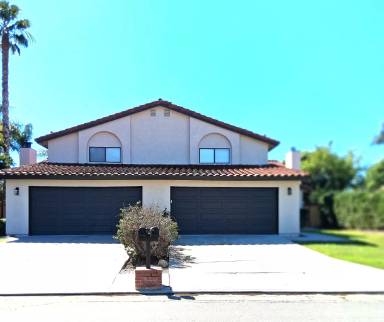 Main picture of 6700 Corintia St