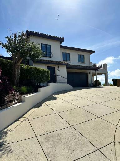 Main picture of 561 Silverado Dr