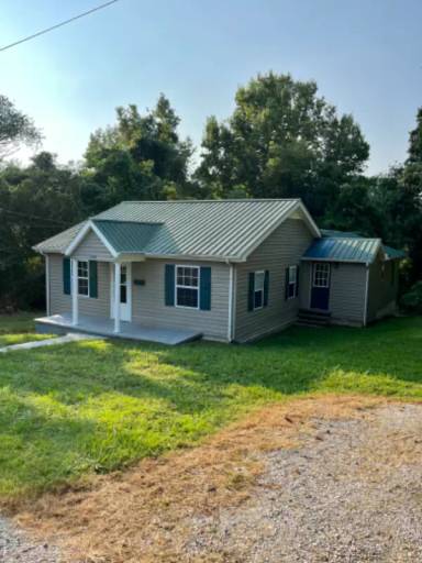 Main picture of 124 Walton Ave